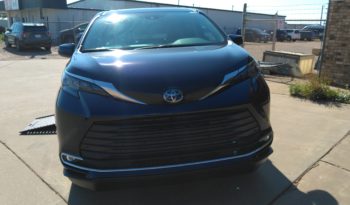 2024 Toyota Sienna XLE Hybrid full